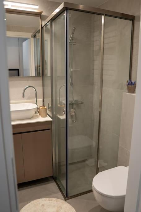 Thessalonian Suite I - 2 Steps From White Tower Thessaloniki Exterior photo