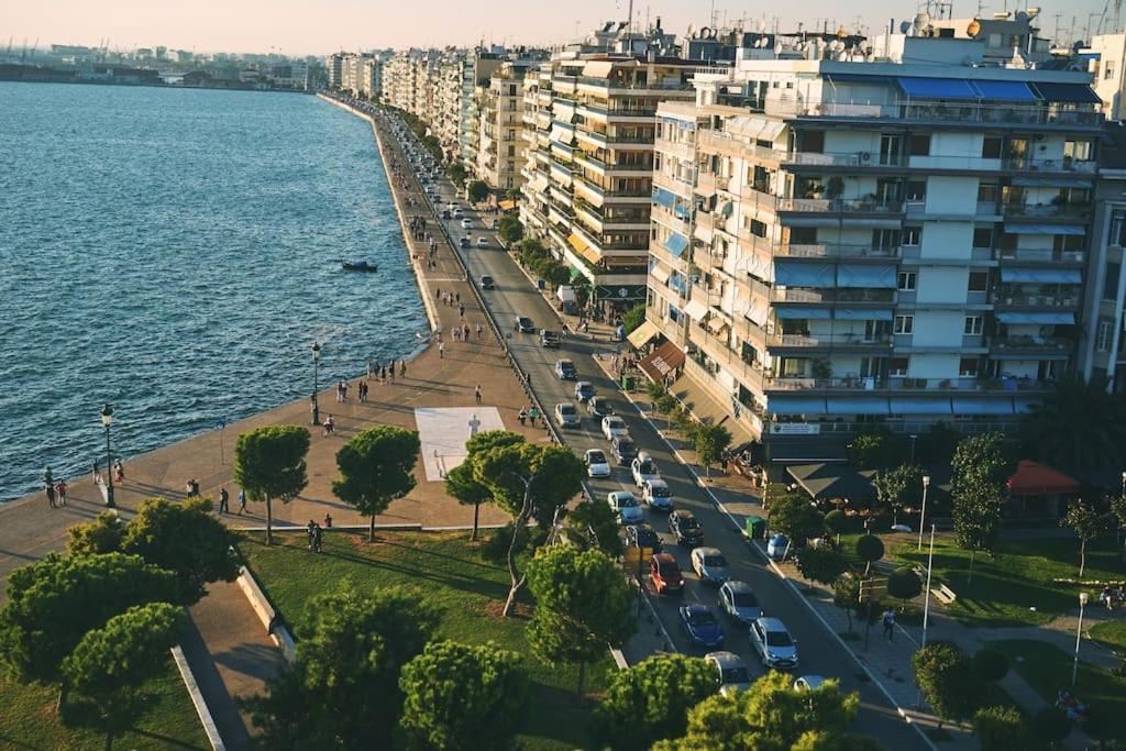 Thessalonian Suite I - 2 Steps From White Tower Thessaloniki Exterior photo